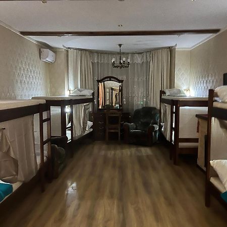 ArArAt-MAIDAN Hostel KIEV Exterior foto